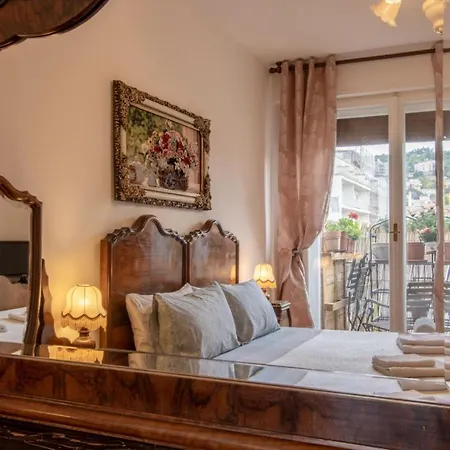 I Filoksenia Триест